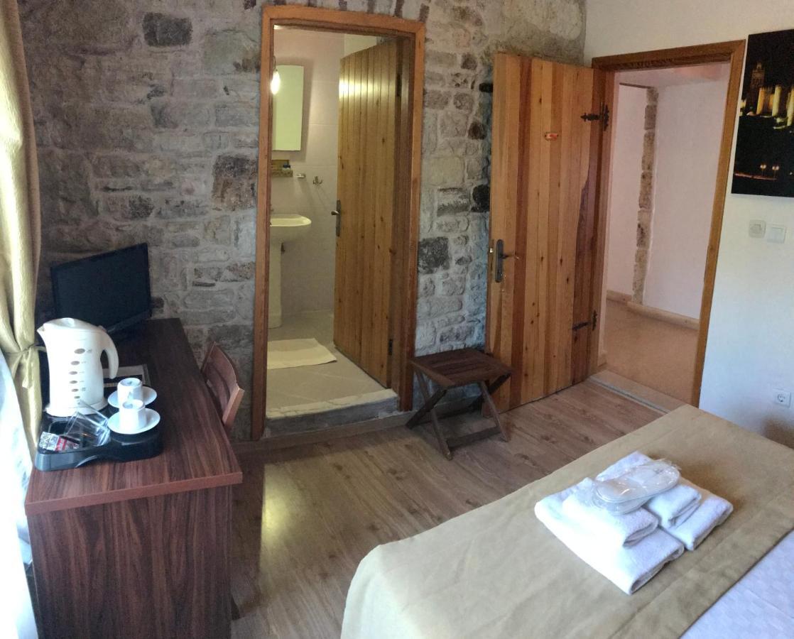 Foca Antik Otel Exteriér fotografie