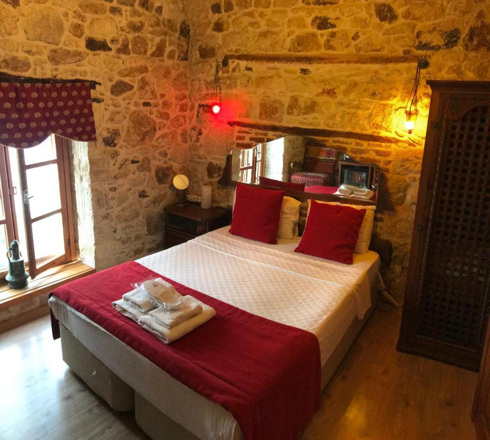 Foca Antik Otel Exteriér fotografie